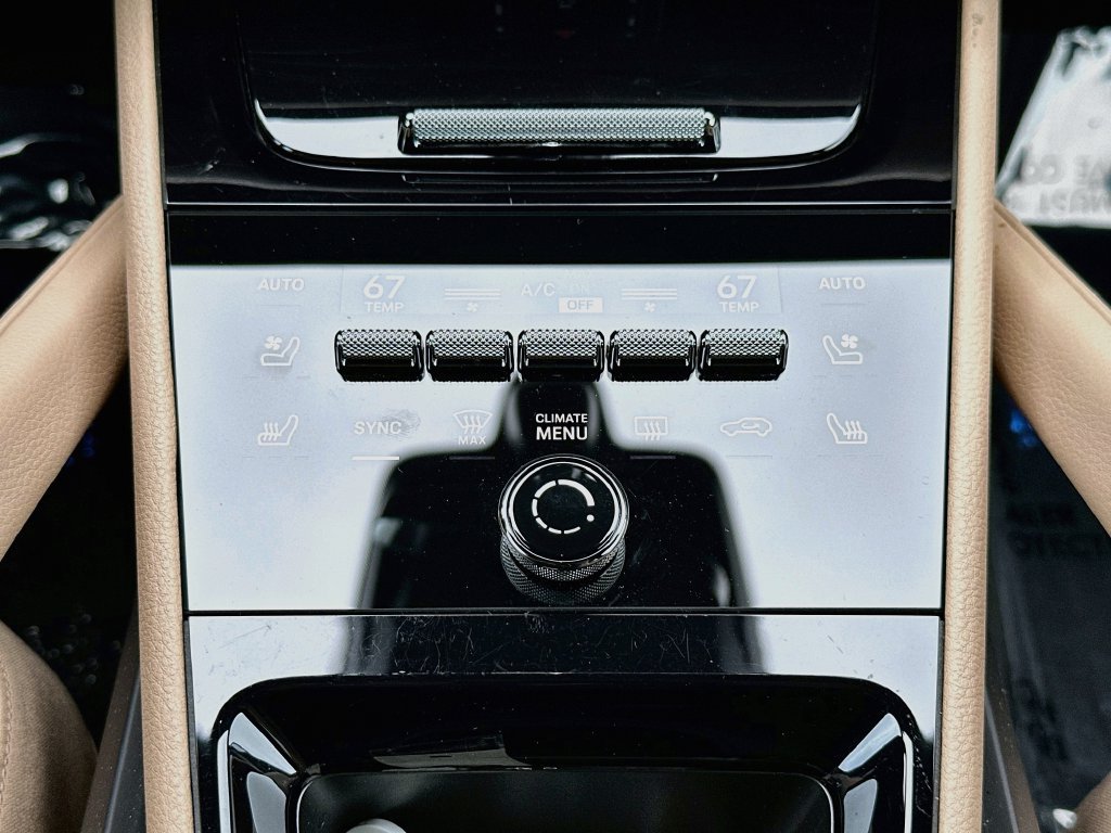 Certified 2026 Porsche Cayenne Coupe AWD/4WD image 18