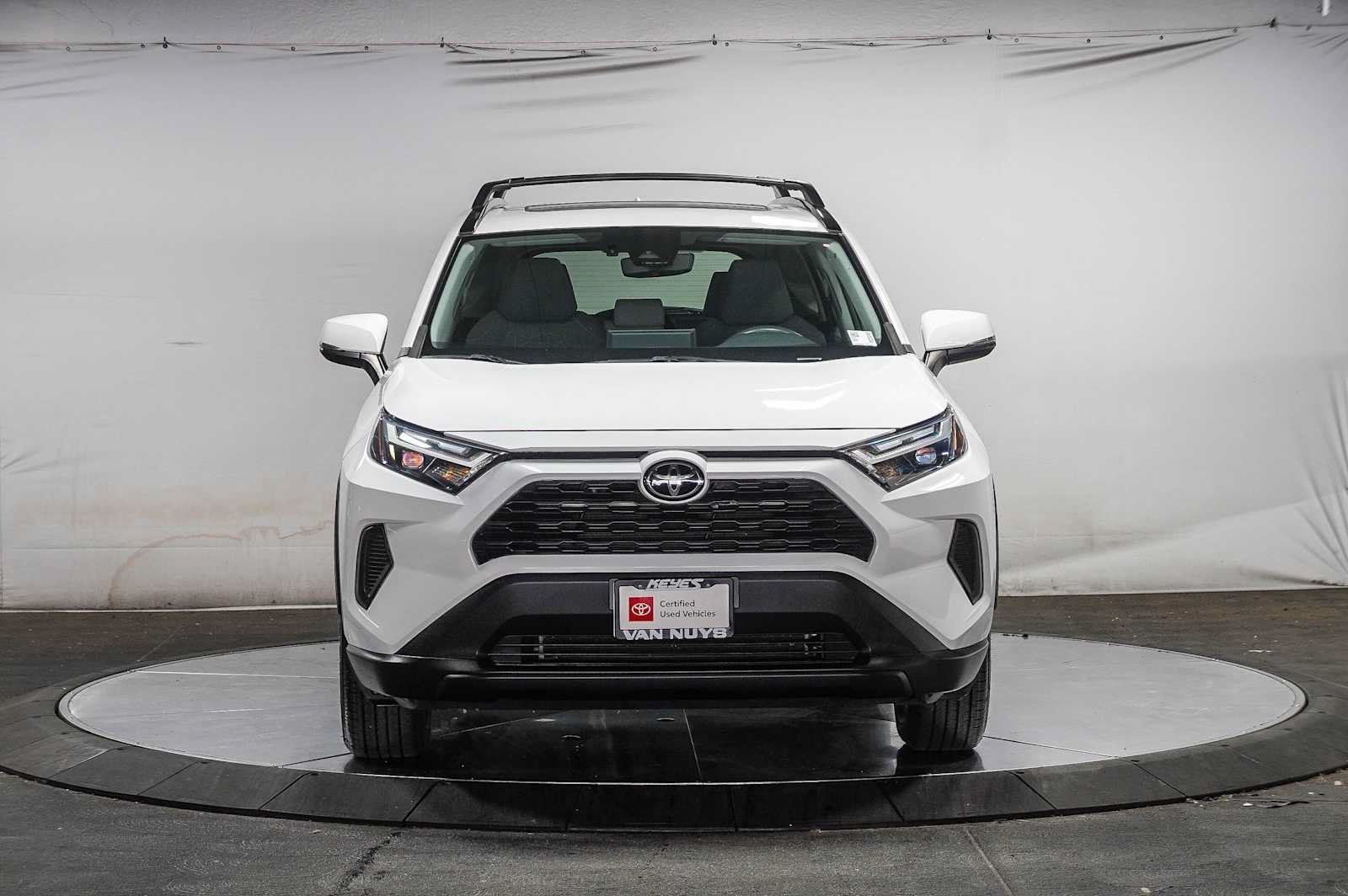 Used 2023 Toyota RAV4 XLE w/ Convenience Package FWD image 7
