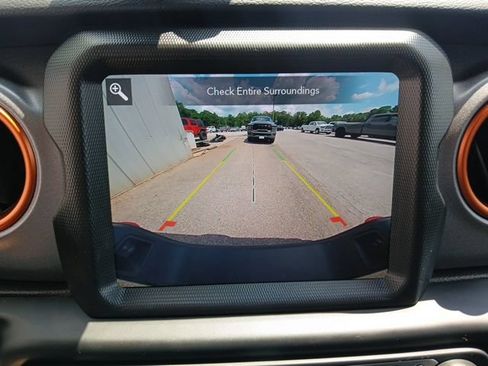 Used 2021 Jeep Gladiator Mojave AWD/4WD image 43