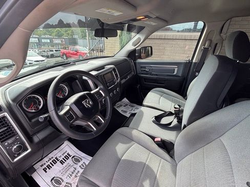 Used 2021 RAM 1500 Classic SLT image 12