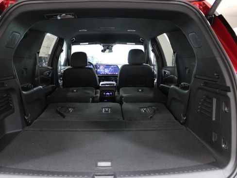 New 2025 Chevrolet Traverse LT w/ Enhanced Driving Package image 51