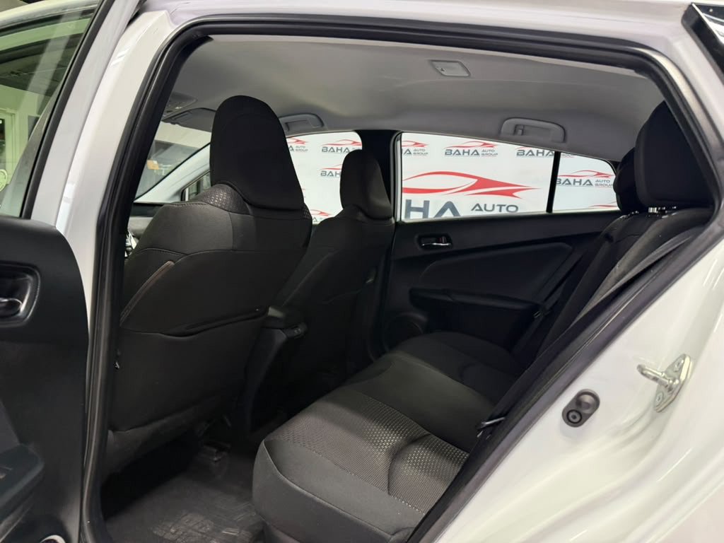Used 2022 Toyota Prius LE FWD image 24