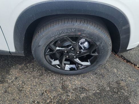 New 2026 Chevrolet Trax LT image 15