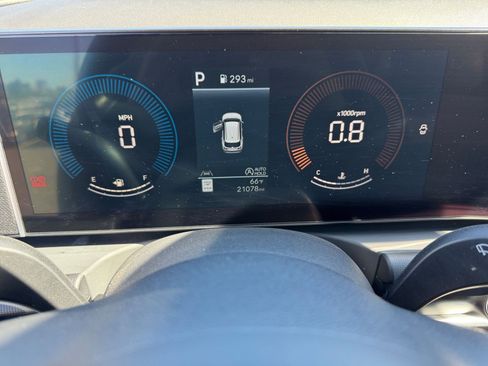 Used 2025 Hyundai Tucson SEL image 42