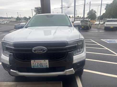 Used 2024 Ford Ranger Lariat w/ FX4 Off-Road Package AWD/4WD image 12
