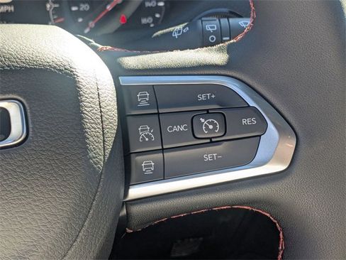 New 2026 Jeep Compass Trailhawk image 18