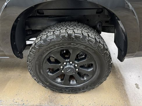 Used 2019 RAM 2500 Laramie w/ Night Edition AWD/4WD image 9