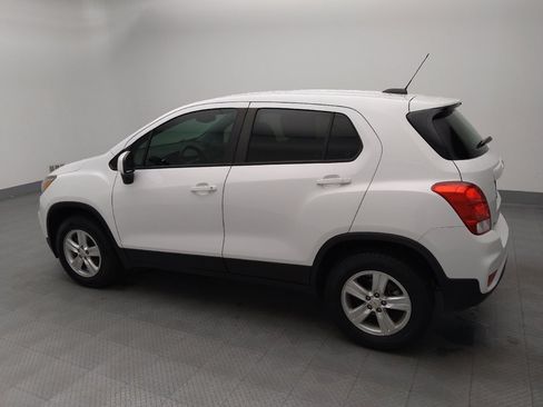 Used 2020 Chevrolet Trax LS AWD/4WD image 3