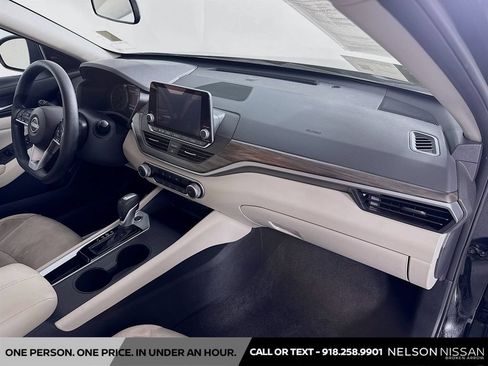 Certified 2025 Nissan Altima 2.5 SV FWD image 26