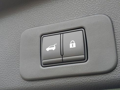 New 2025 Nissan Murano Platinum image 9