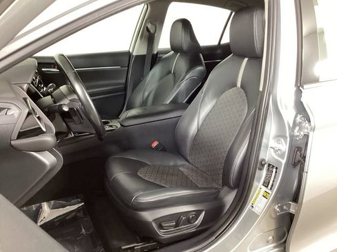Used 2023 Toyota Camry XSE FWD image 29