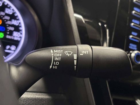 Used 2021 Toyota Camry SE FWD image 30