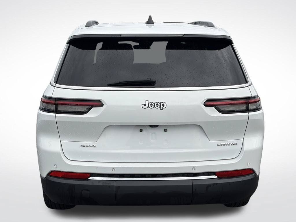 Used 2023 Jeep Grand Cherokee L Laredo w/ Luxury Tech Group I AWD/4WD image 8