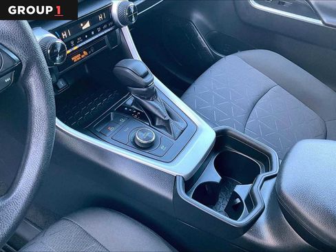 Used 2020 Toyota RAV4 XLE w/ Convenience Package image 17