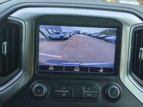 Used 2021 Chevrolet Silverado 1500 LTZ w/ Z71 Off-Road Package AWD/4WD image 24