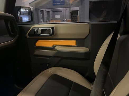 Used 2022 Ford Bronco Wildtrak image 13