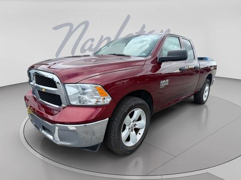 Used 2024 RAM 1500 Classic SLT AWD/4WD image 3