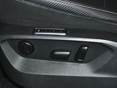 Used 2021 Volkswagen Atlas Cross Sport SEL R-Line image 45