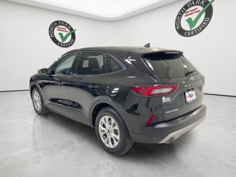 Used 2026 Ford Escape Active w/ Tech Pack #1 FWD image 3
