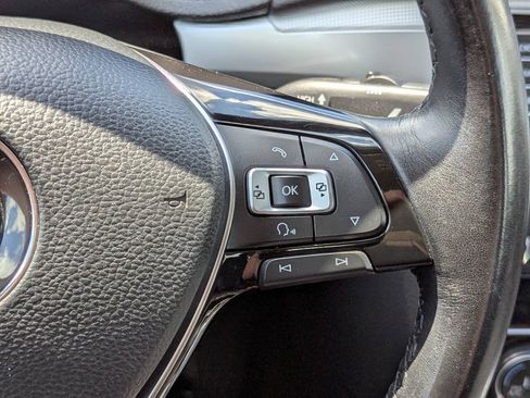 Used 2019 Volkswagen Passat 2.0T Wolfsburg w/ Wheels & Sunroof Package FWD image 20