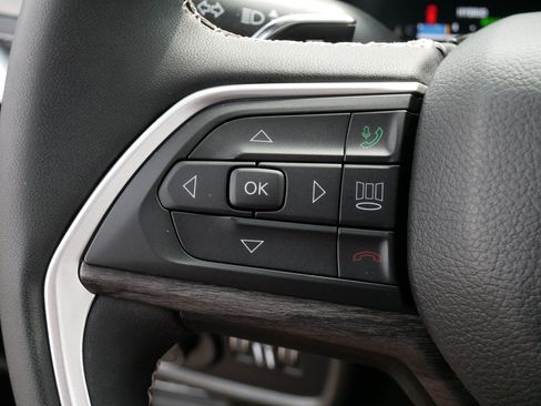 Used 2023 Jeep Grand Cherokee 4WD 4xe image 26
