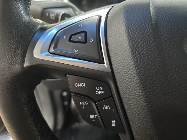 Used 2019 Ford Edge SEL w/ Equipment Group 201A AWD/4WD image 17