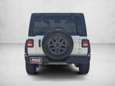 Used 2025 Jeep Wrangler Unlimited Sport AWD/4WD image 6