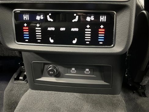 Used 2022 Audi Q7 3.0T Prestige w/ Prestige Package image 33