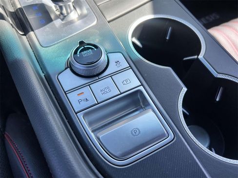 Used 2025 Genesis G70 2.5T w/ Sport Prestige Package image 28