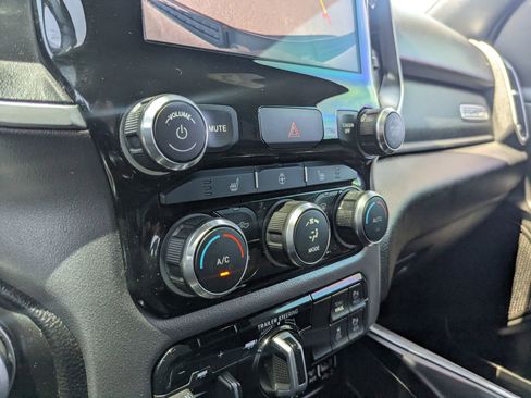 Used 2023 RAM 1500 Big Horn AWD/4WD image 18