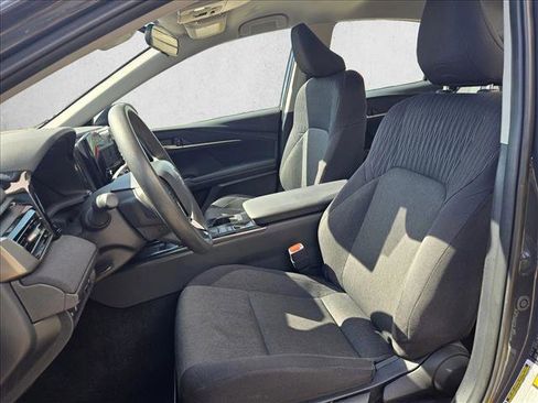 Used 2025 Toyota Camry LE FWD image 14