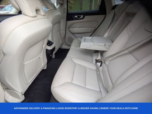 Used 2020 Volvo XC60 T5 Inscription w/ Protection Package image 16