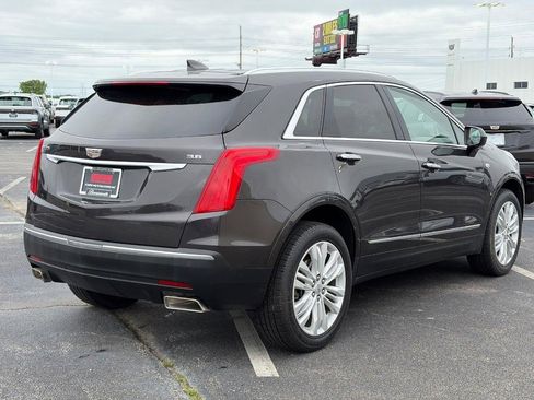 Used 2018 Cadillac XT5 Premium Luxury FWD image 5