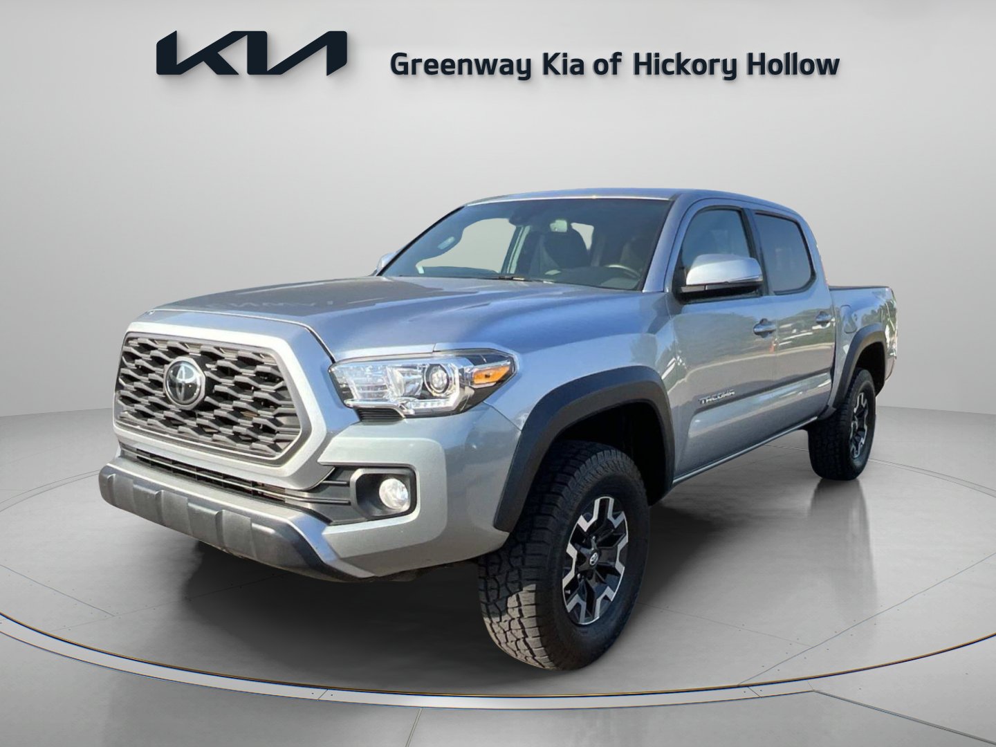 Used 2022 Toyota Tacoma TRD Off-Road AWD/4WD image 3