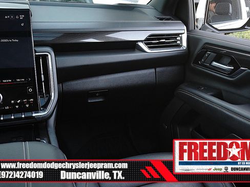 Used 2026 GMC Yukon XL Elevation w/ Elevation Premium Package AWD/4WD image 40