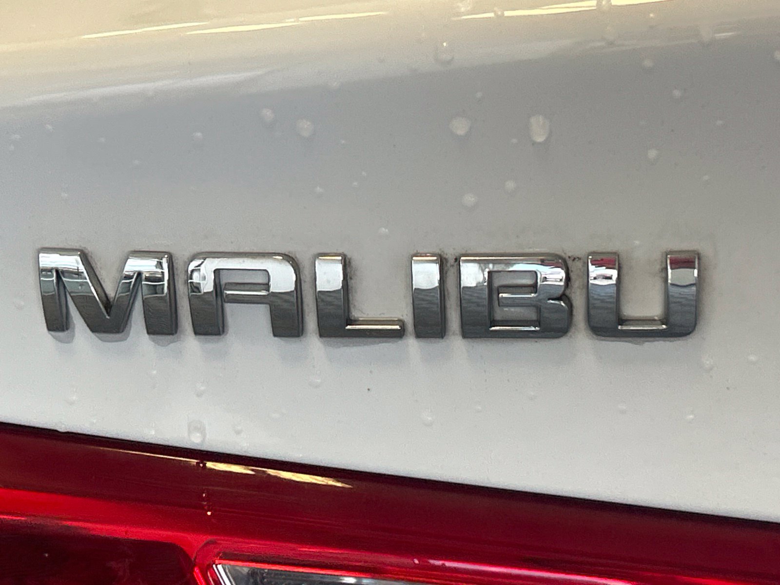 Used 2018 Chevrolet Malibu LT FWD image 8