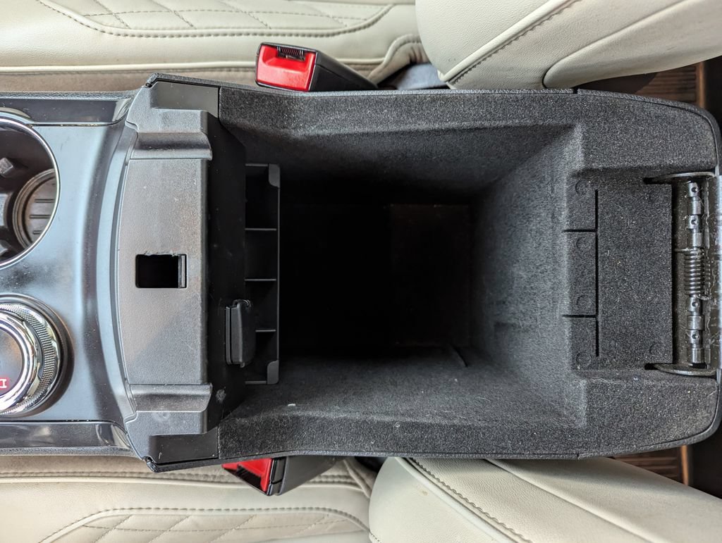 Used 2018 Ford Explorer Platinum AWD/4WD image 29
