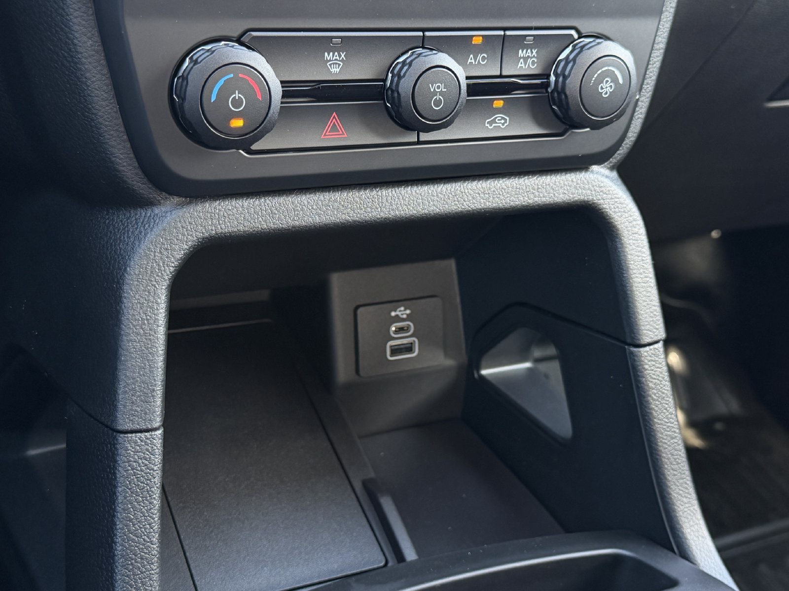 New 2026 Ford Ranger XL RWD image 18