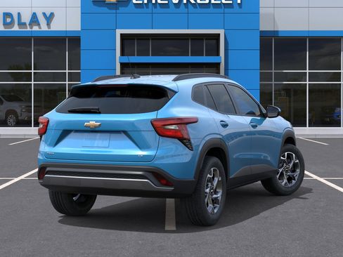 New 2026 Chevrolet Trax LT FWD image 4