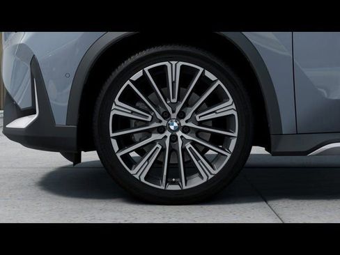 Used 2025 BMW X1 xDrive28i w/ Convenience Package image 8