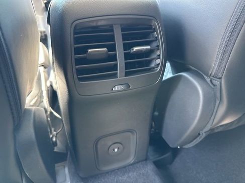New 2025 Ford Escape SE image 35