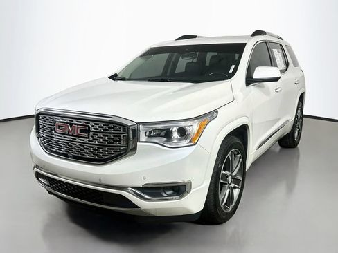 Used 2017 GMC Acadia Denali w/ Technology Package AWD/4WD image 3