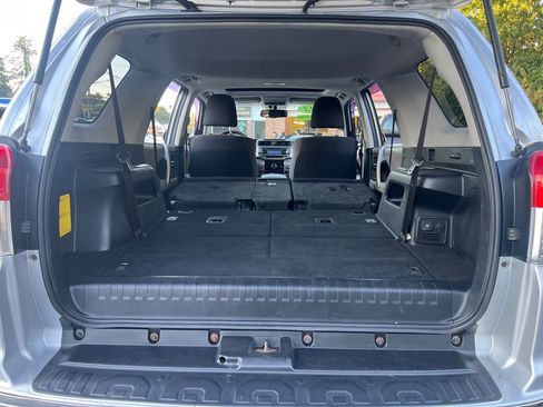 Used 2013 Toyota 4Runner SR5 w/ Convenience Pkg image 6