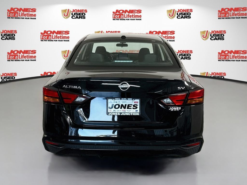 Certified 2024 Nissan Altima 2.5 SV FWD image 14