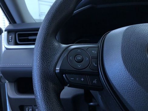 Certified 2025 Toyota RAV4 XLE AWD/4WD image 25