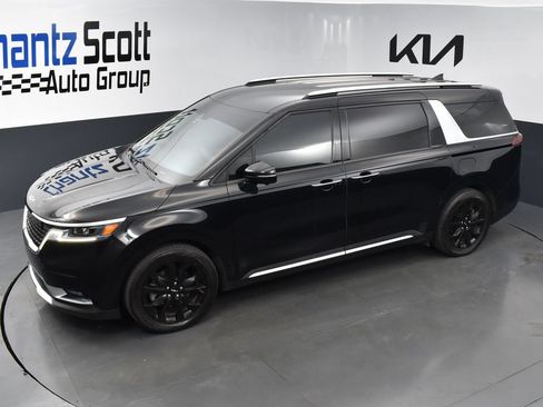 Used 2022 Kia Carnival SX FWD image 10