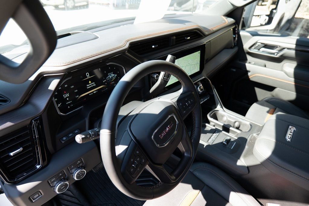 New 2026 GMC Sierra 2500 AT4 w/ AT4 Premium Plus Package AWD/4WD image 8