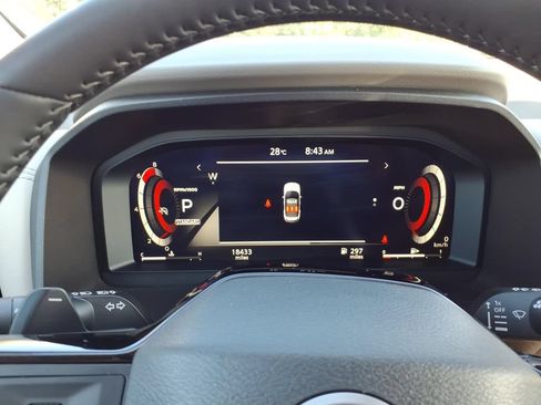 Used 2025 Nissan Rogue SL FWD image 8