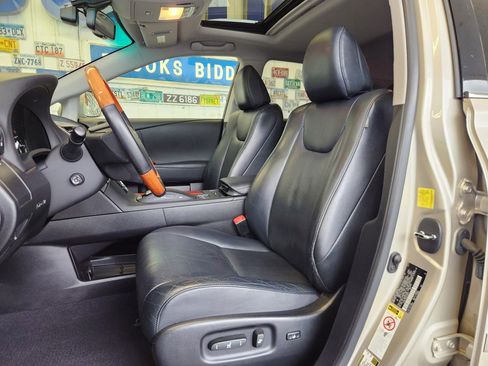 Used 2011 Lexus RX 350 AWD w/ Premium Pkg image 4