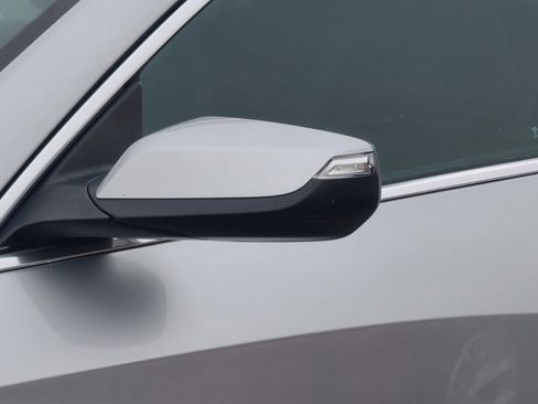 Used 2018 Chevrolet Malibu LT image 4